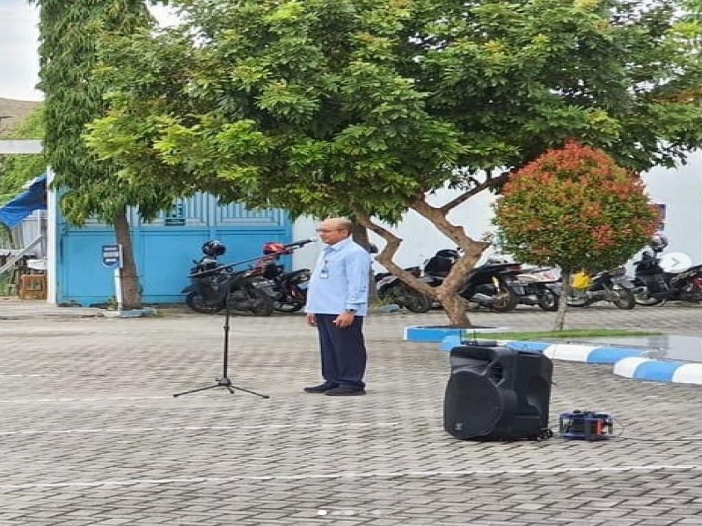 83apel.jpg
